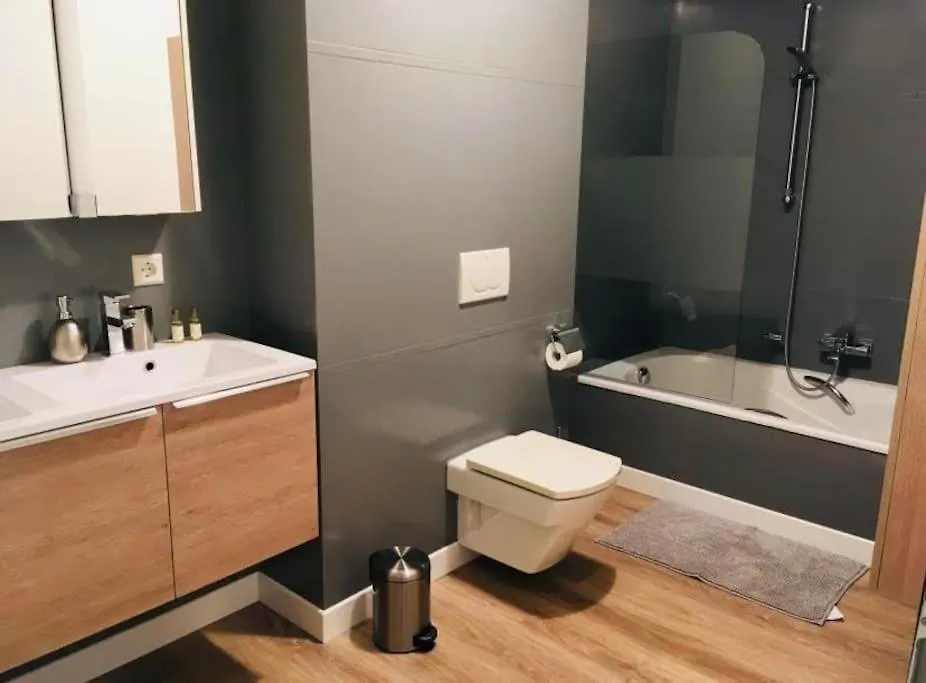 2 Bedrooms In Luxembourg Center W Terrace&Parking-2B